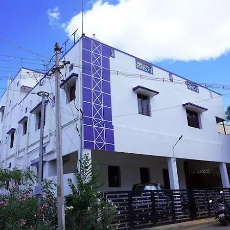 White House- 1Bk Pleasant Apartment With Open Terrace Coimbatore Exterior foto