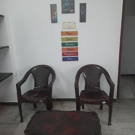 White House- 1Bk Pleasant Apartment With Open Terrace Coimbatore Exterior foto
